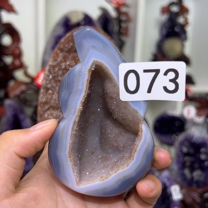 未镶嵌水晶大型摆件（非配饰）
