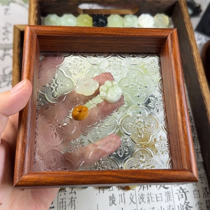 搞***母合金蛇纹石玉颈饰