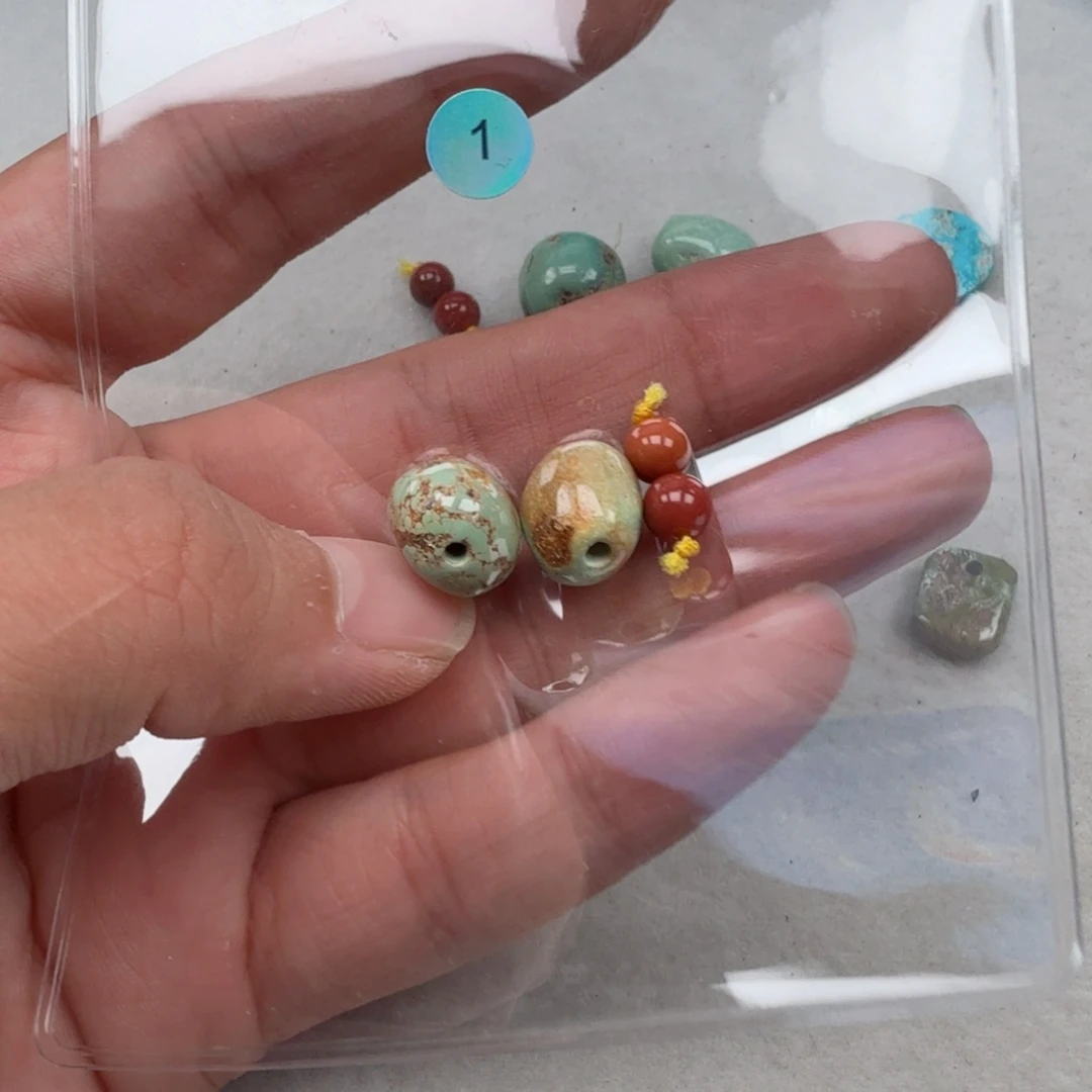 南红玛瑙未镶嵌珠宝奇石
