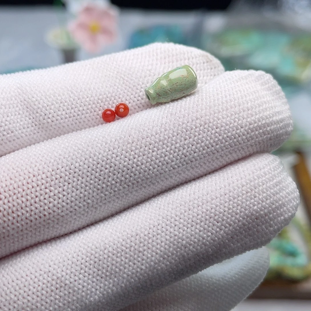 南红玛瑙未镶嵌珠宝奇石