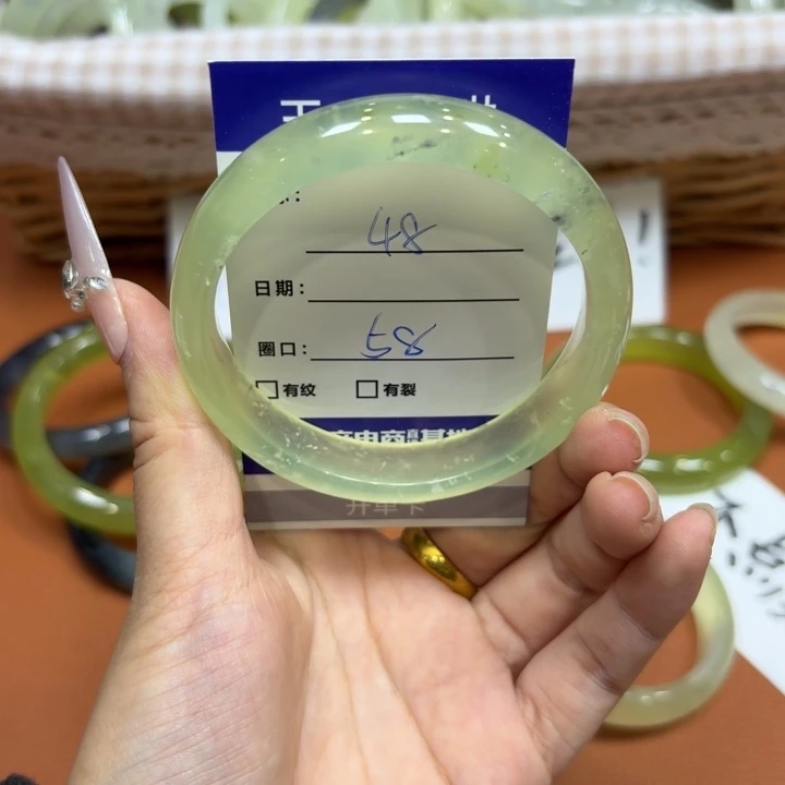 未镶嵌岫玉手镯天然