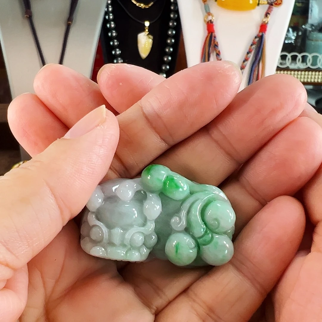 翡翠未镶嵌颈饰纯天然缅甸A货翡翠貔貅