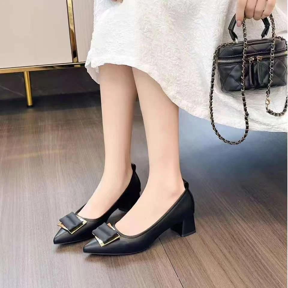 8821 新款法式浅口高跟鞋女粗跟尖头百搭单鞋
