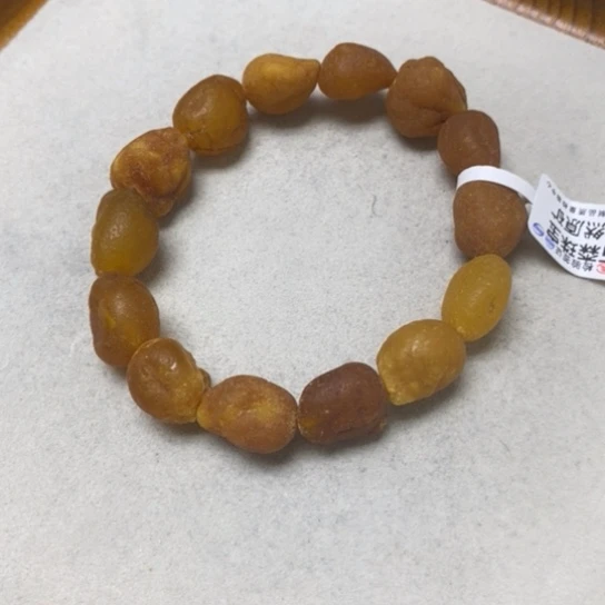 未镶嵌蜜蜡裸石串