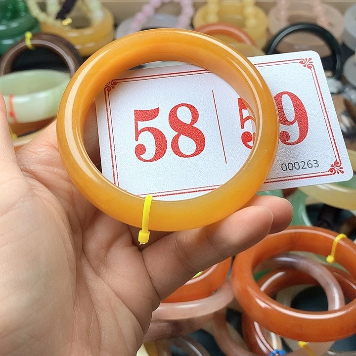 石英质玉（黄龙玉）未镶嵌手镯