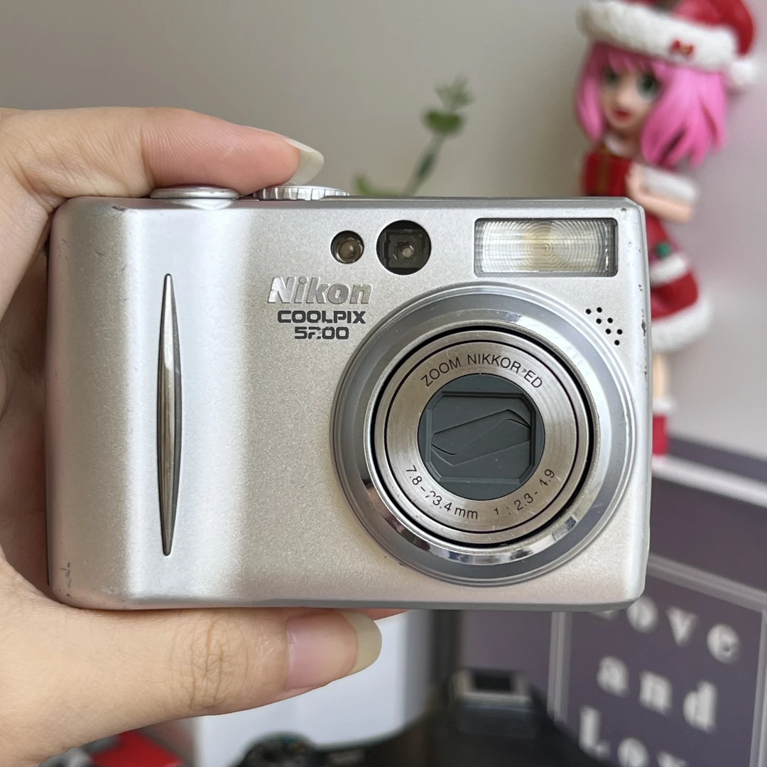 9新 Nikon/尼康 尼康e5200摄影面包机微瑕数码相机高清照相拍照