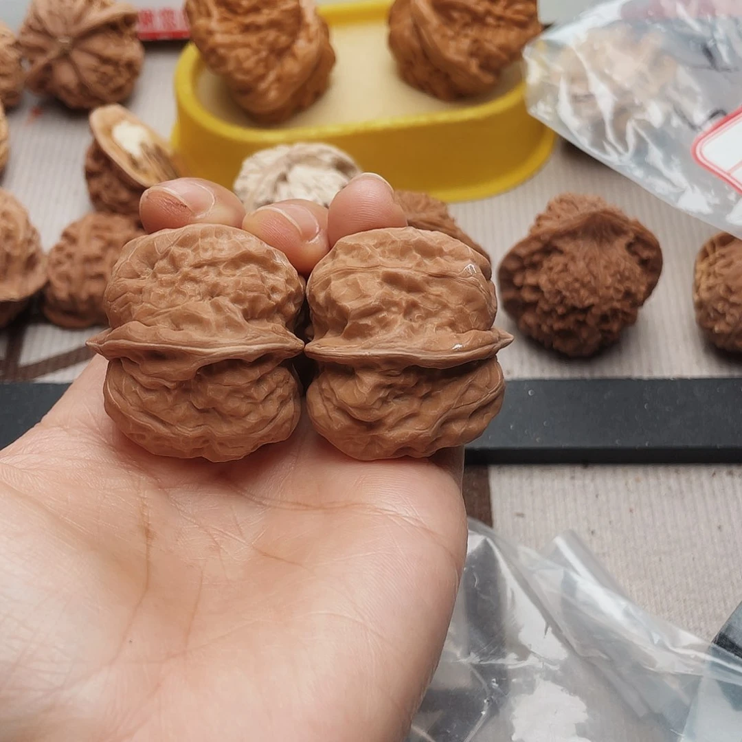 冰**眸蛙蛙好想抱我一