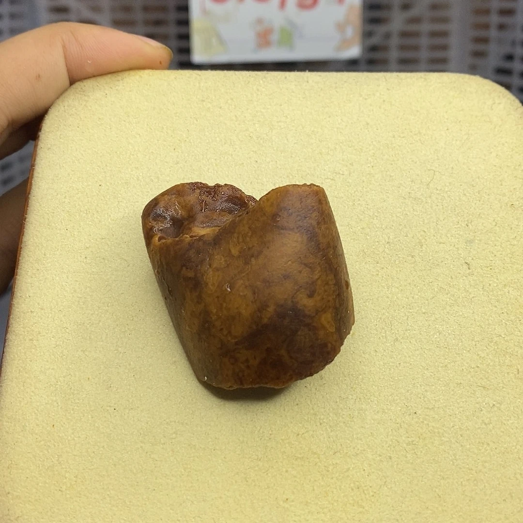 定制蜜蜡未镶嵌梨