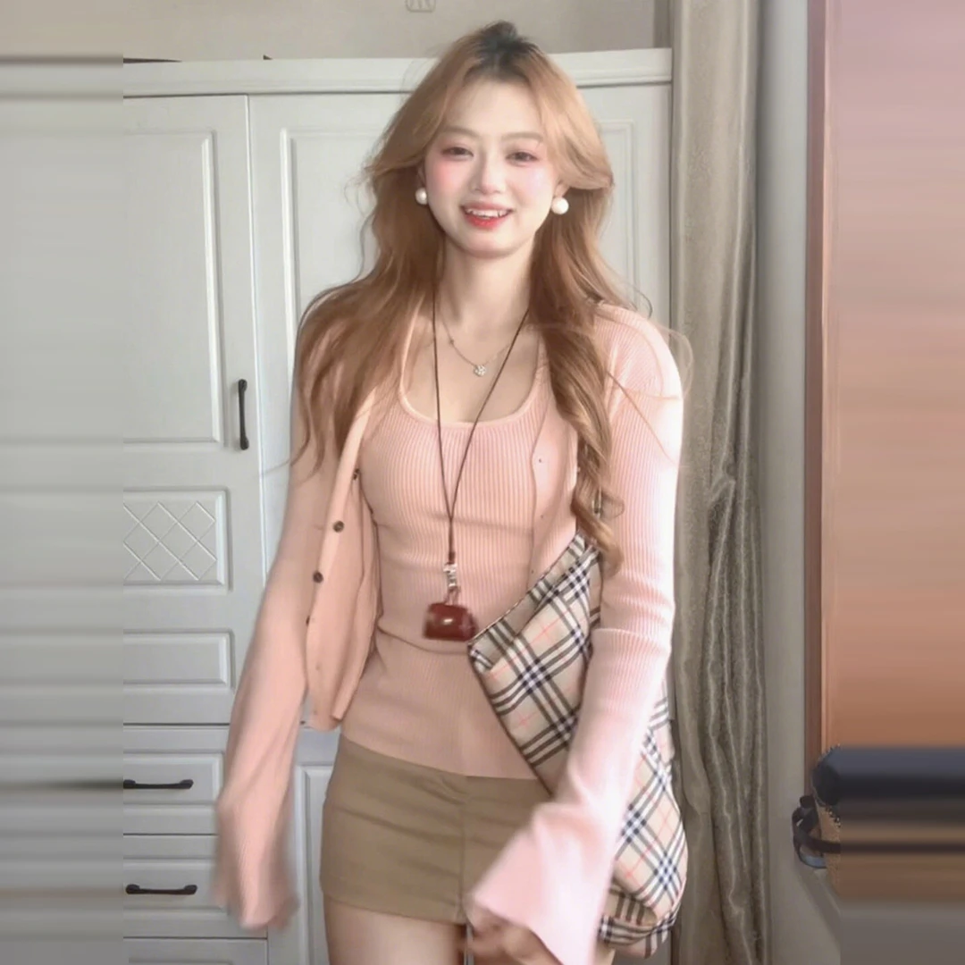 韩系设计感粉色针织开衫毛衣女秋冬2025新款休闲百搭上衣两件套装