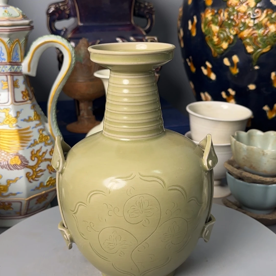 瓷片秘色瓷炫纹瓶