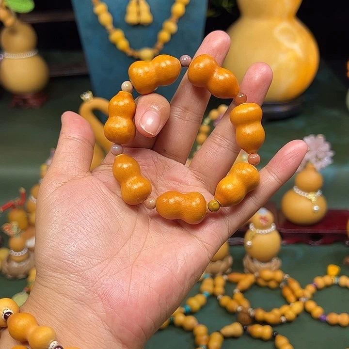 葫芦老皮手串直播间拍