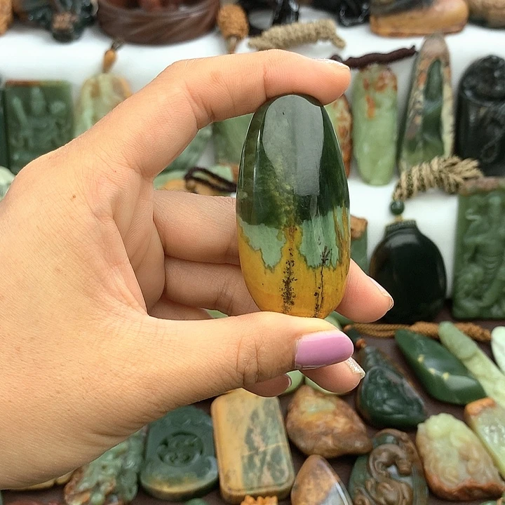 岫岩河磨玉（透闪石质玉）未镶嵌挂件