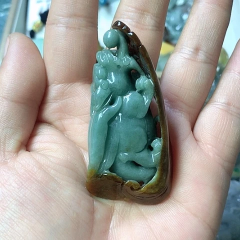 翡翠颈饰未镶嵌天然缅甸翡翠a货