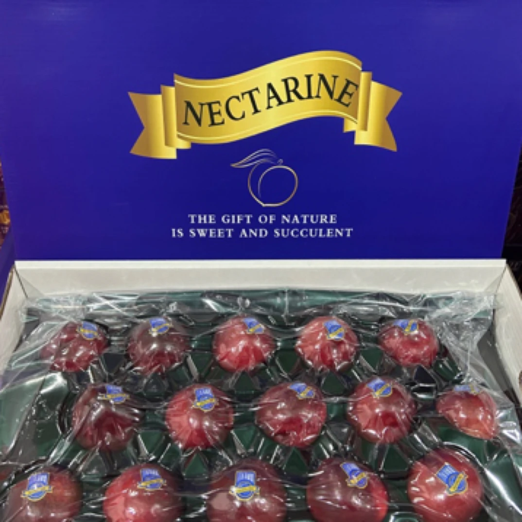 进口油桃春节礼盒装