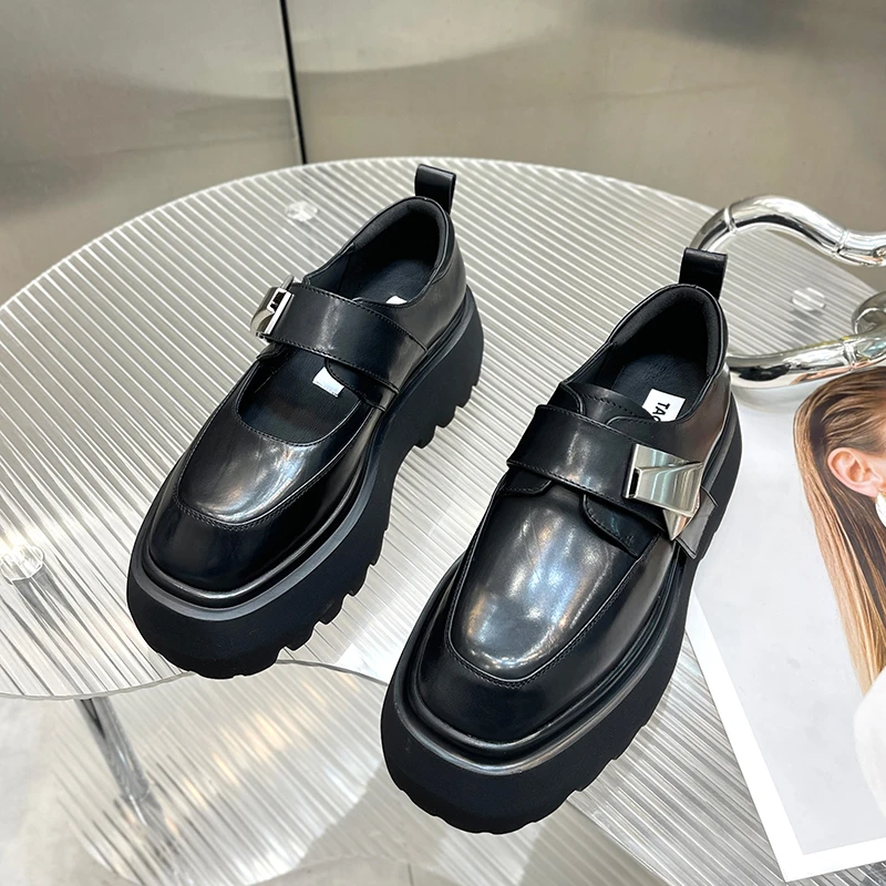 方头小皮鞋女英伦风2025新款真皮增高厚底乐福鞋复古百搭松糕单鞋