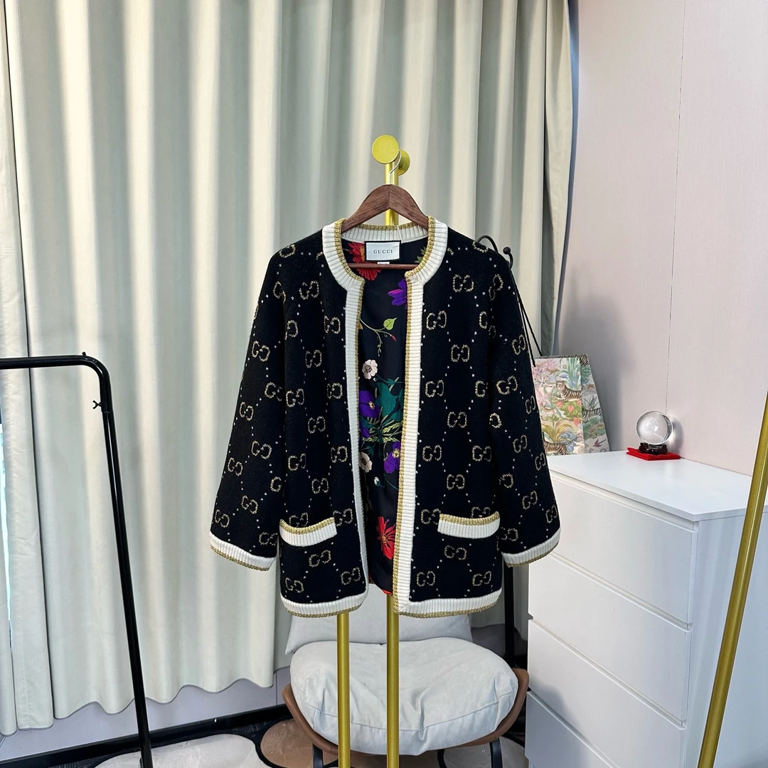 99新 GUCCI/古驰 黑色满印logo针织外套 XS码