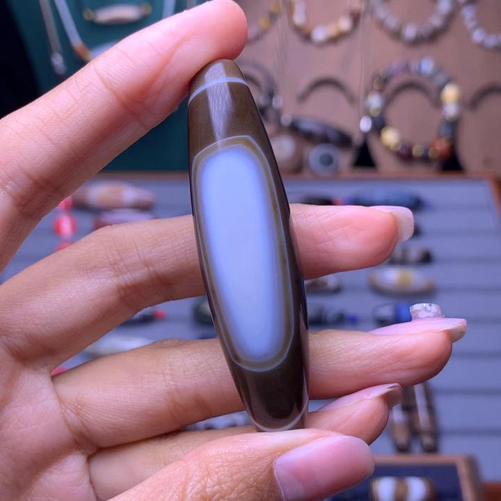 未镶嵌颈饰玛瑙/玉髓抬****身