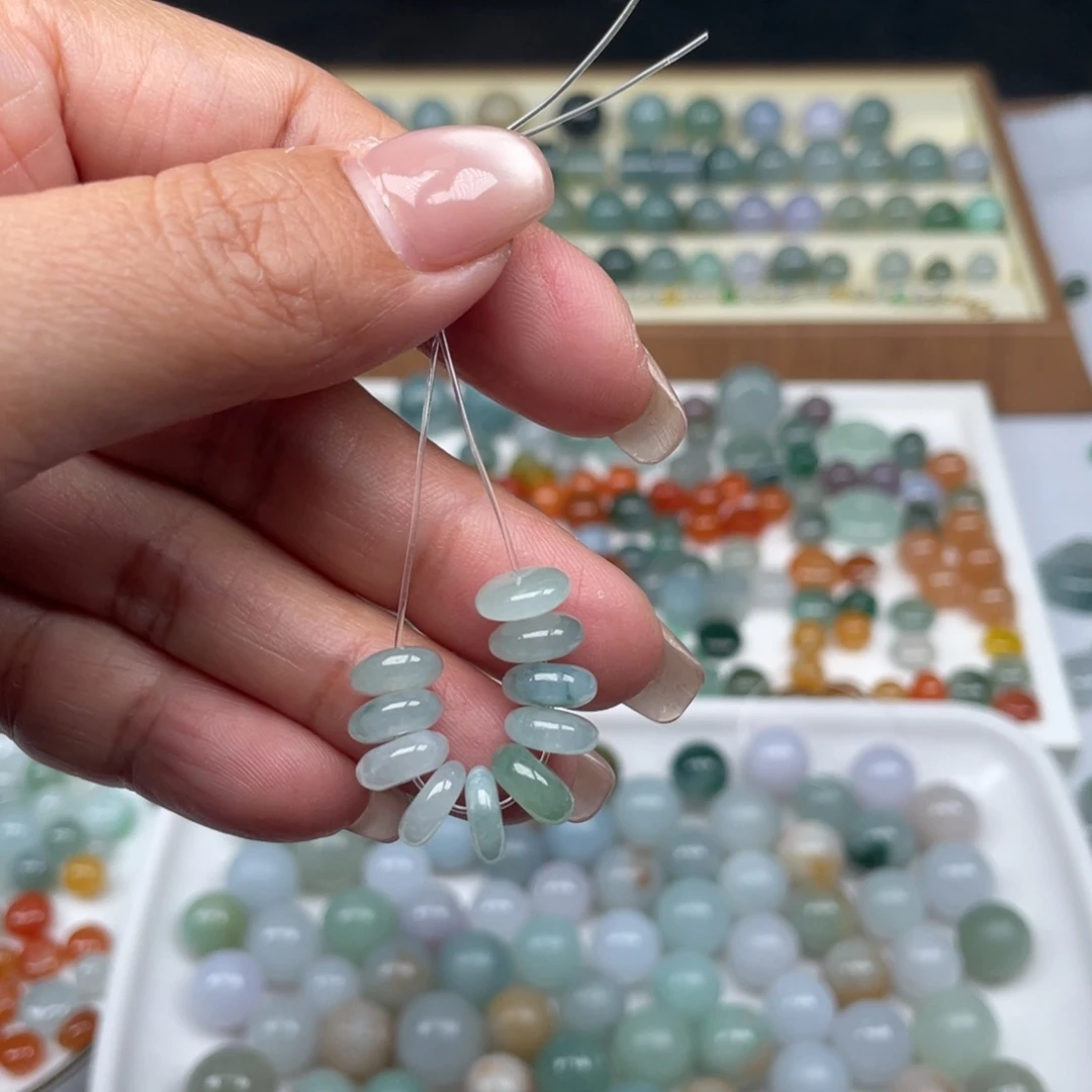 翡翠散珠冰飘花鼓珠10颗