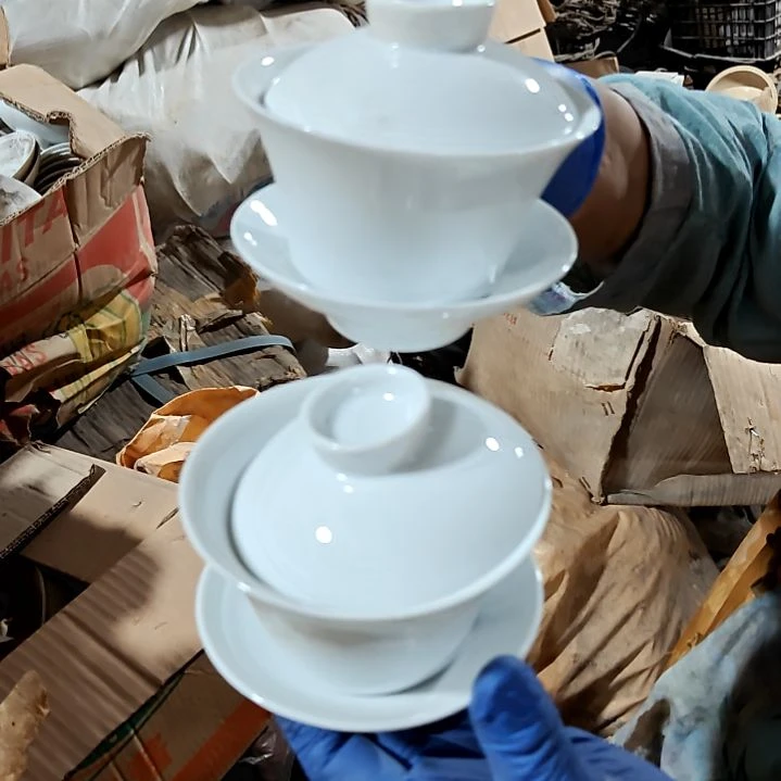 摆件陶瓷盘子碗啥都有