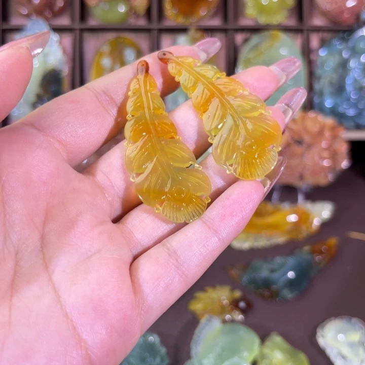 未镶嵌蛇纹石玉颈饰