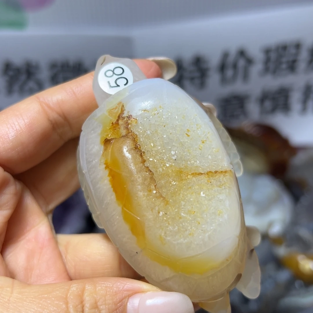 玛瑙/玉髓未镶嵌雕刻件