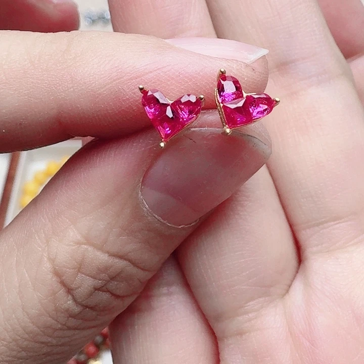 红宝石耳饰银S925镶嵌红刚玉