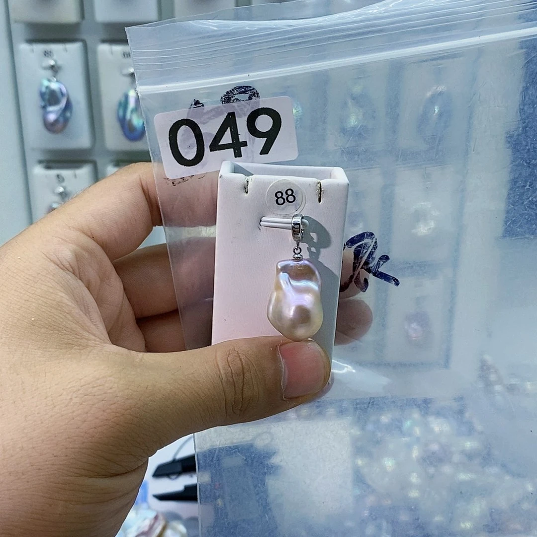 淡水珍珠合金颈饰