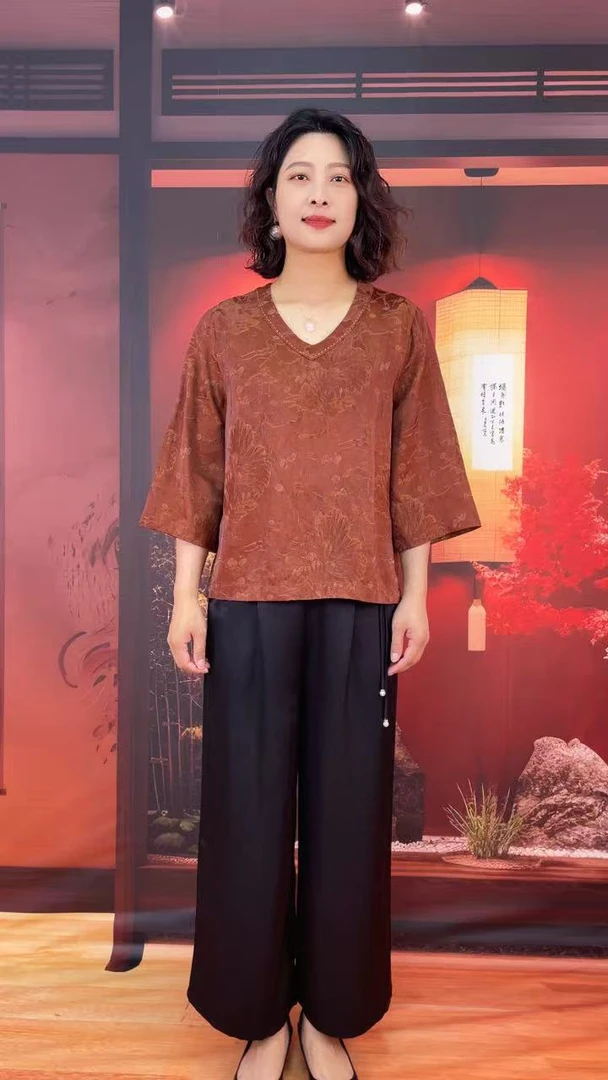 V领双面穿咖色提花七分袖秋季上衣妈妈装重磅简约洋气新中式套头