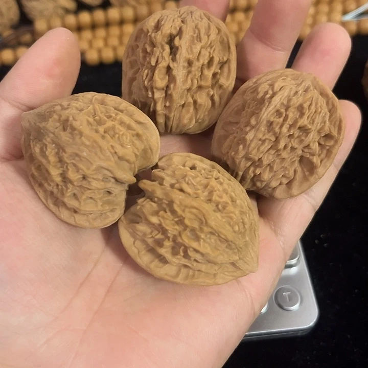 文玩核桃把件38四座楼➕38左右微瑕灯笼