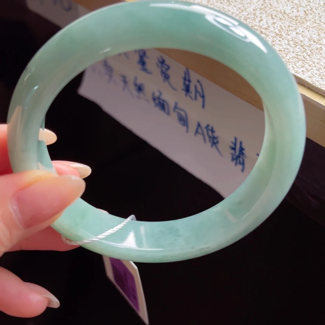 翡翠未镶嵌手镯手镯