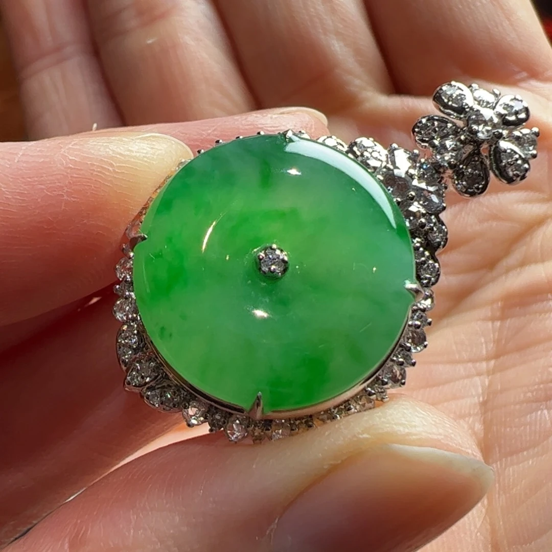 颈饰18K金镶嵌翡翠缅料天然翡翠A货