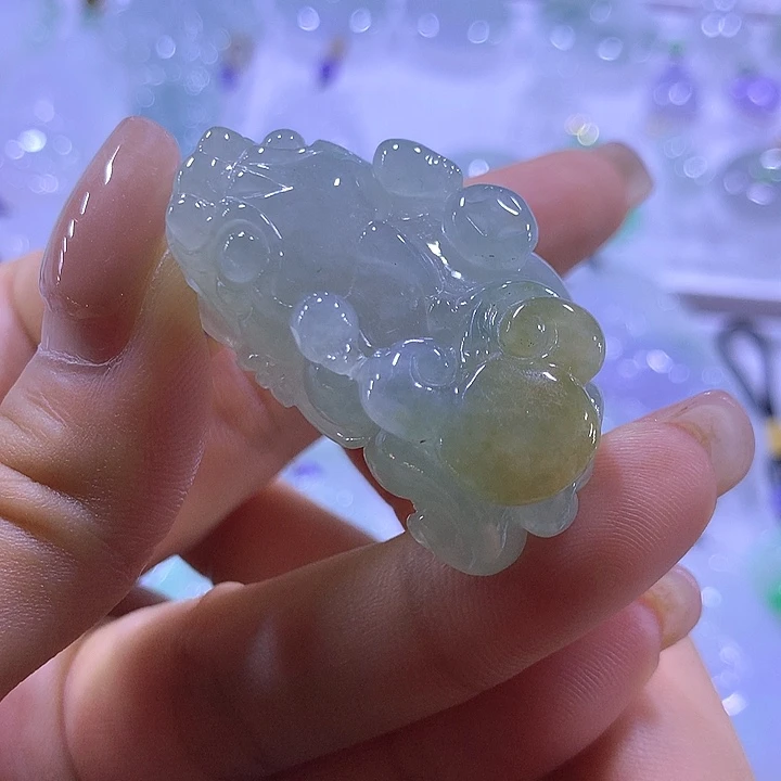 翡翠未镶嵌颈饰天然翡翠A货吊坠