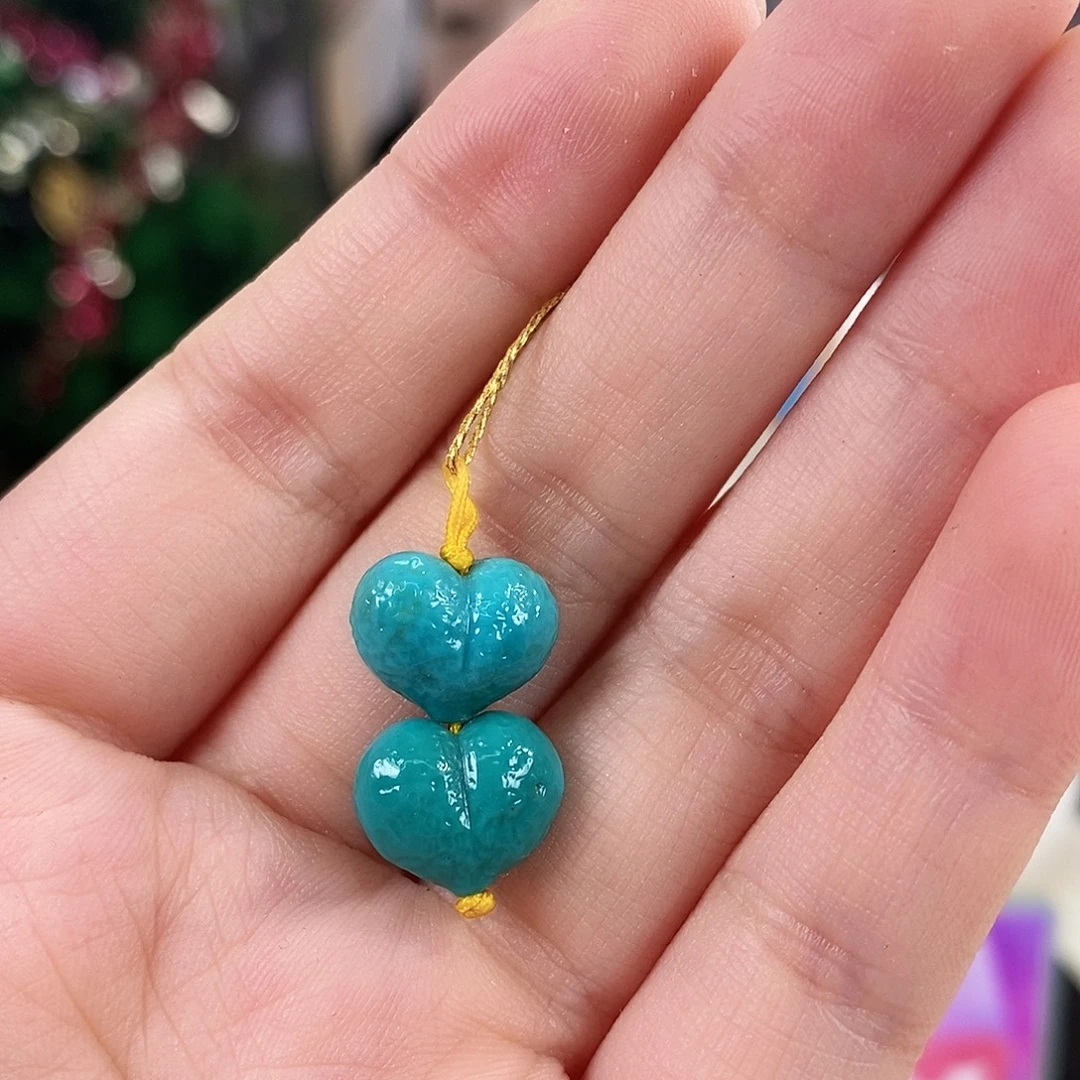 S***Y绿松石未镶嵌珠宝奇石