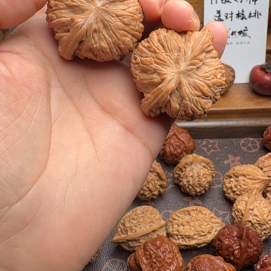 爱***鱼吊坠桃核磨盘全品无修