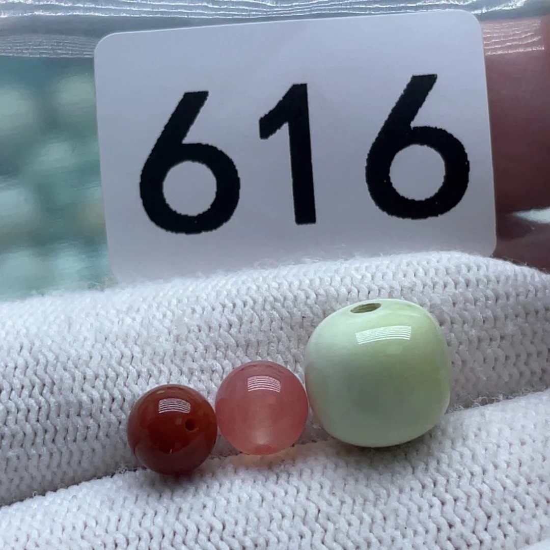 南红玛瑙未镶嵌珠宝奇石