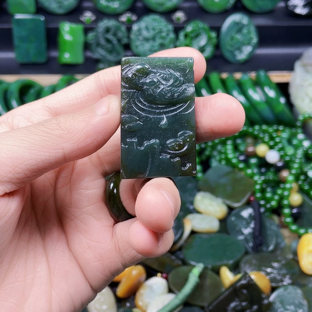 和田玉未镶嵌珠宝半成品