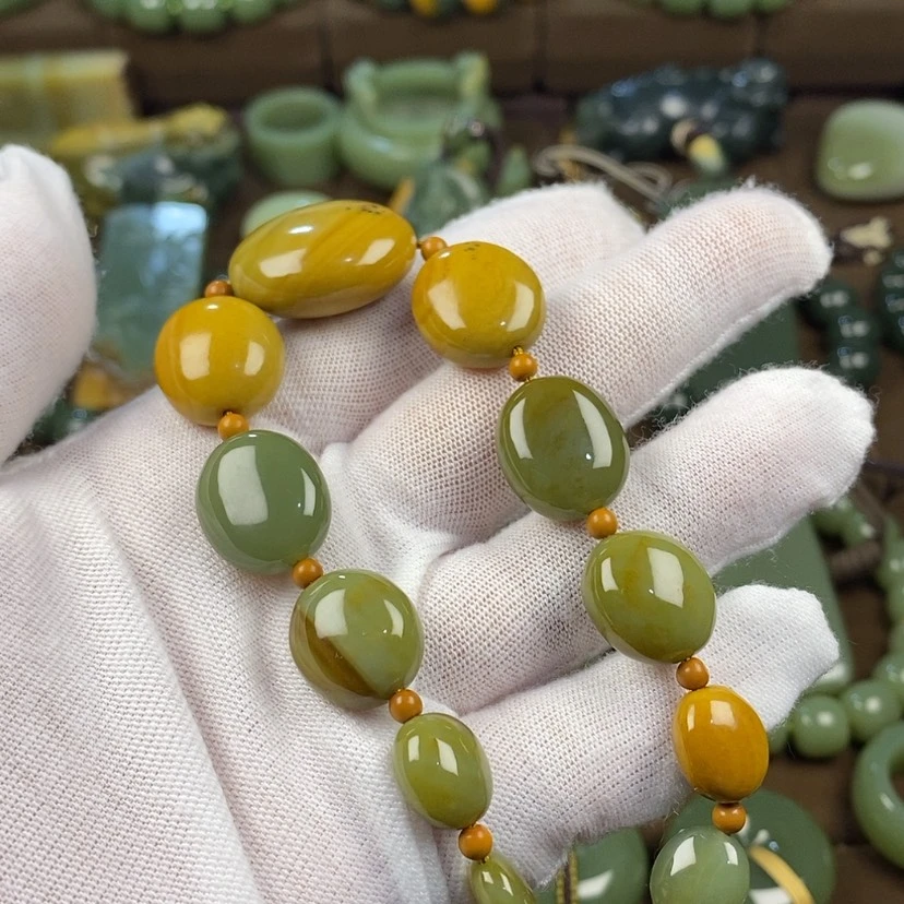 【闪购商品】未镶嵌手链岫岩河磨玉（透闪石质玉）
