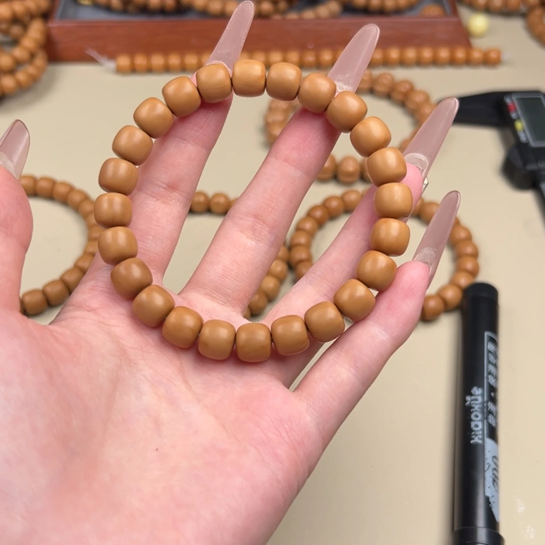 猴头核桃手串自然走色云天老型加配饰45.8