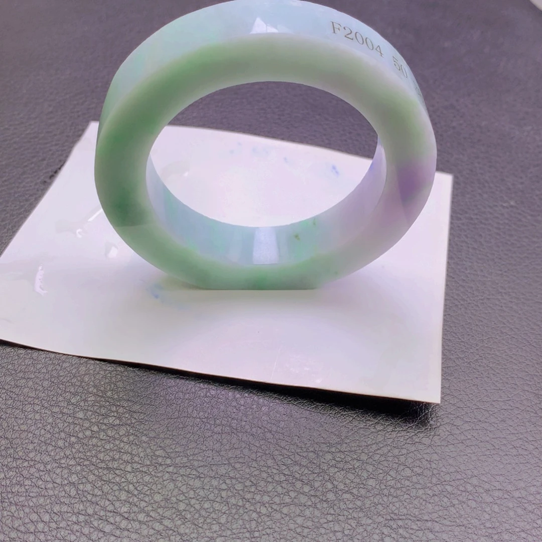 未镶嵌春彩50到54定制翡翠