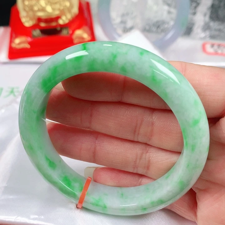 未镶嵌手镯翡翠   编号0136 正圈53+