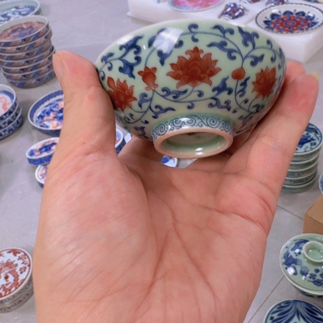 瓷片青釉缠枝莲普洱杯景德镇