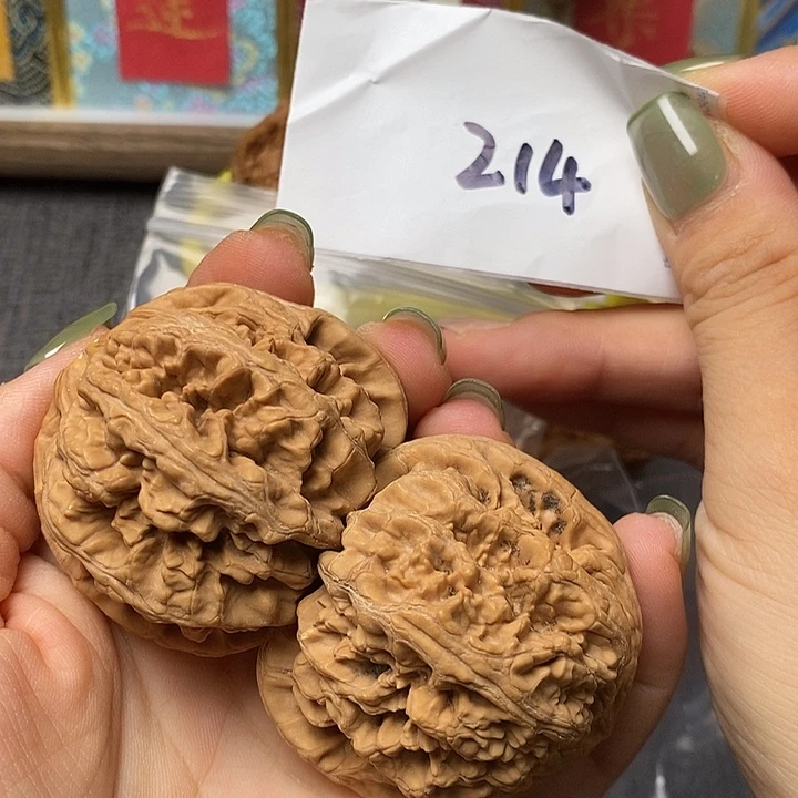 文玩核桃把件214哈哈哈
