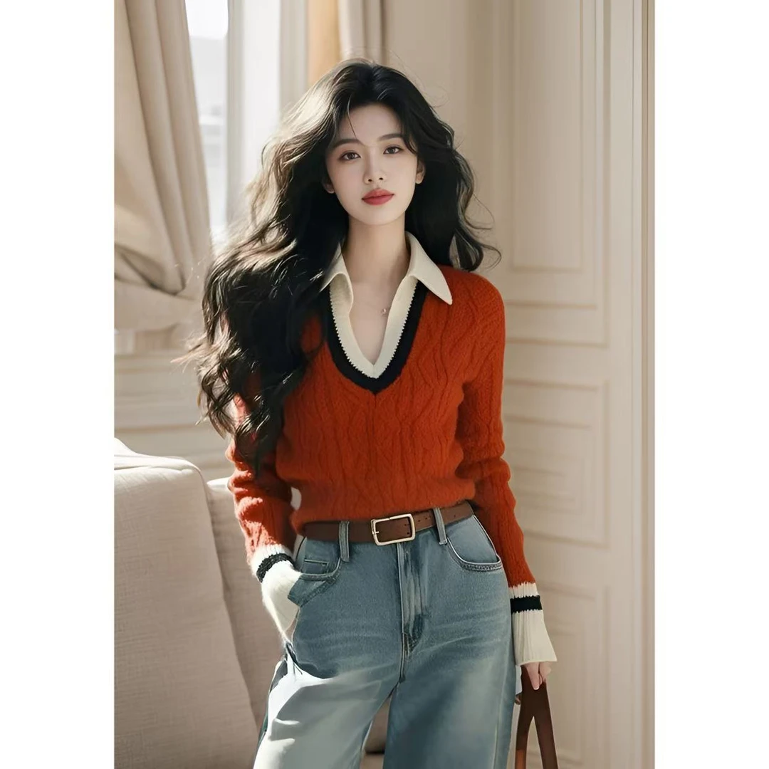 2025新款本命年新年慵懒高级感上衣蓝红色翻v领内搭针织毛衣女冬