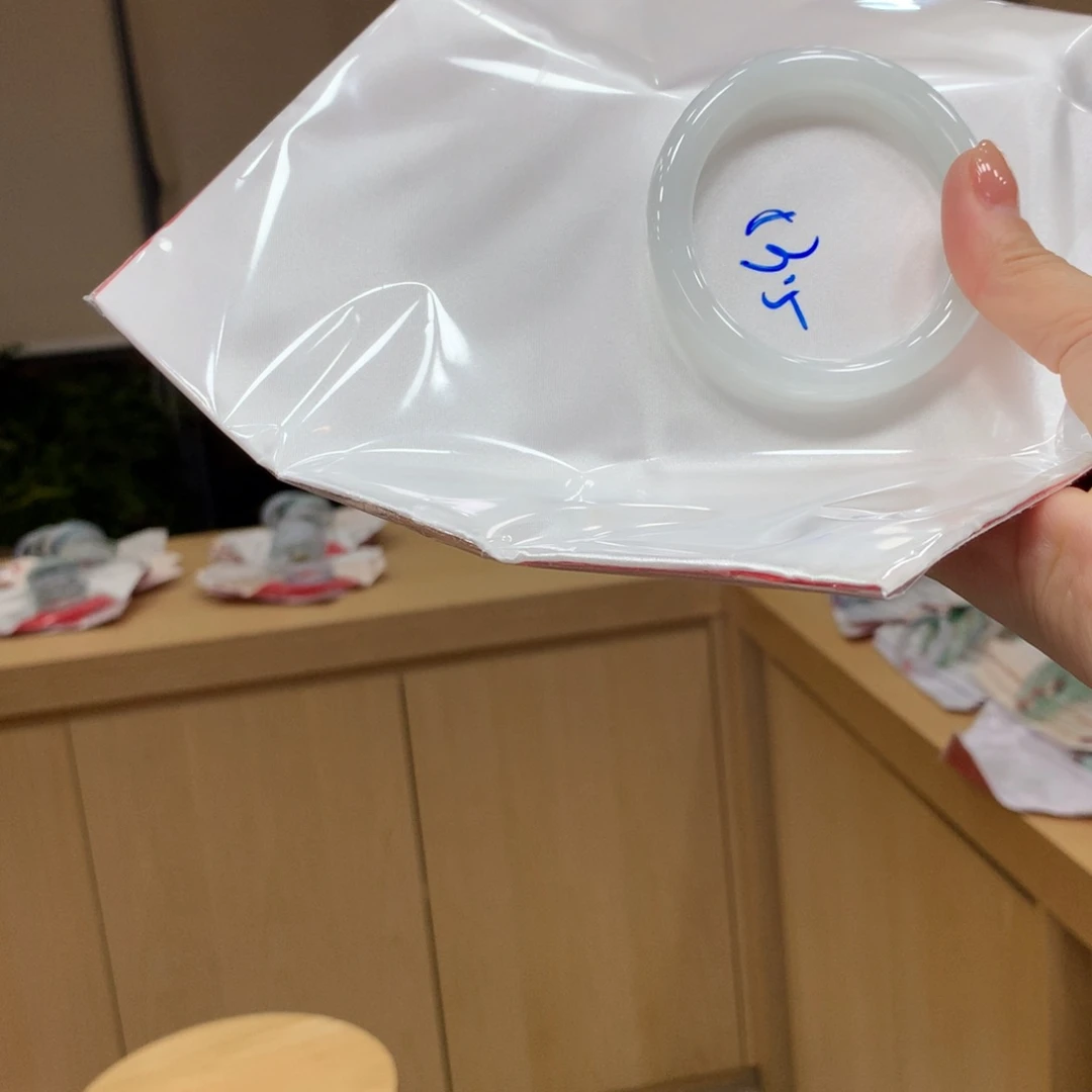 未镶嵌手镯翡翠不退不换