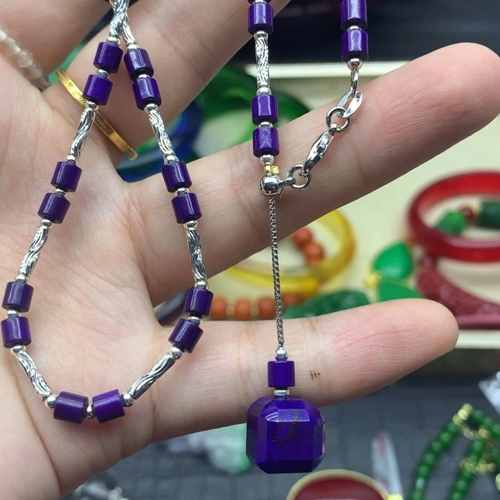 树脂制品吊坠尺寸