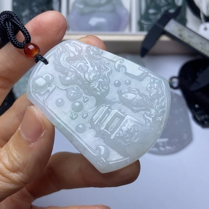翡翠未镶嵌颈饰潮****锅翡翠