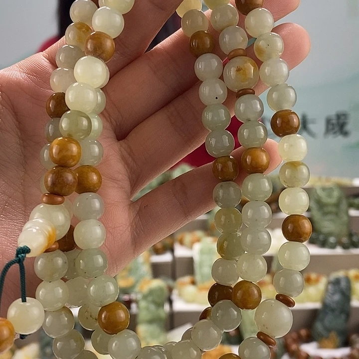 透闪石质玉手链未镶嵌微瑕