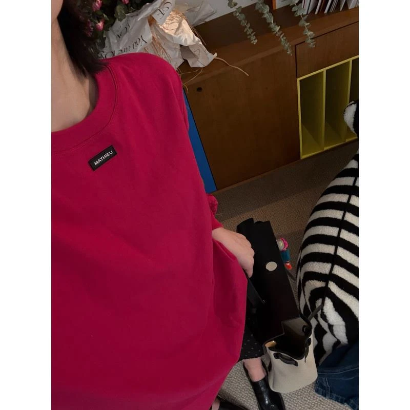 【韩国火龙果T】字母皮标刺绣长袖T恤J25CX040