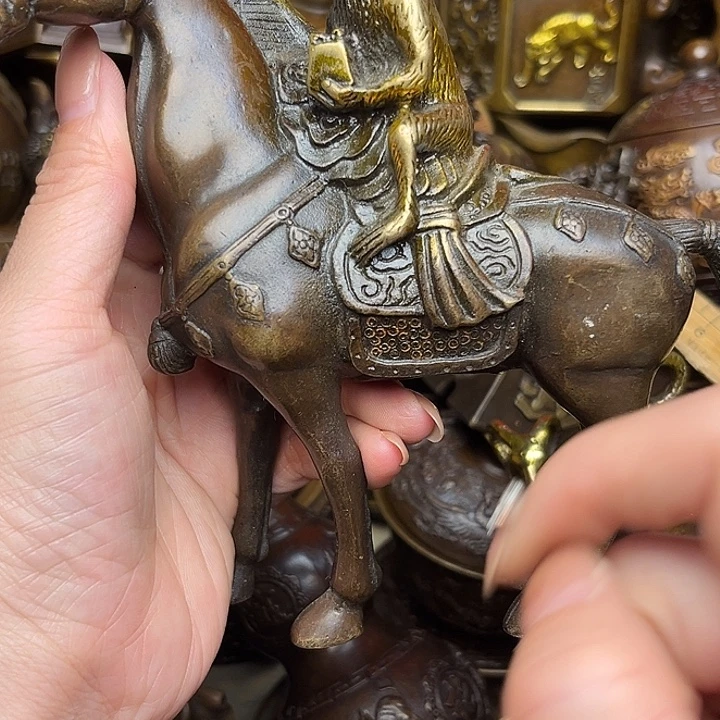 精美铜器，点击下单