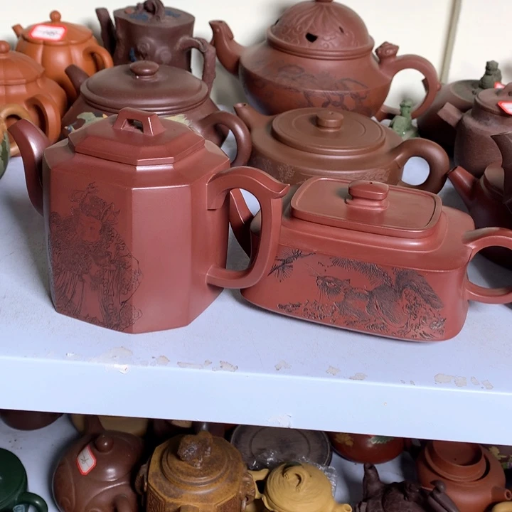 茶壶紫砂l****g两把友情价送茶宠18